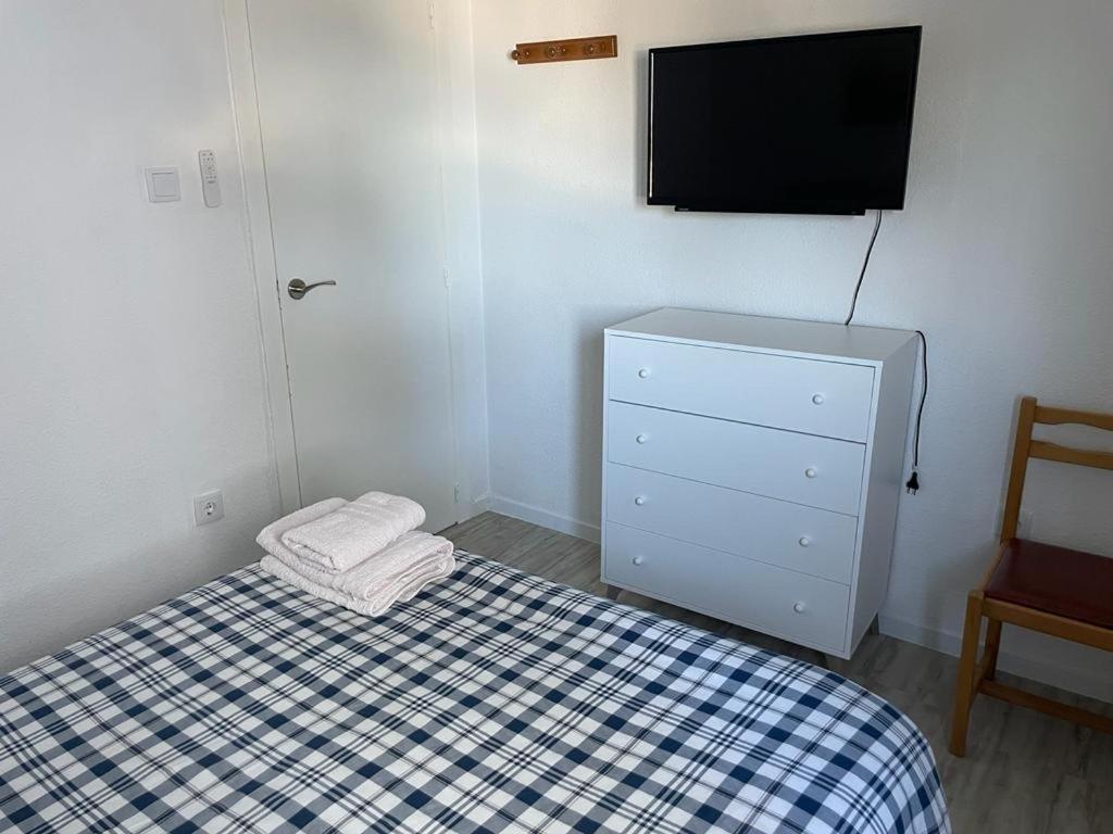 Apartamento En Complejo Residencial Con Piscina Y Garaje Frente Al Mar บาเลนเซีย ภายนอก รูปภาพ